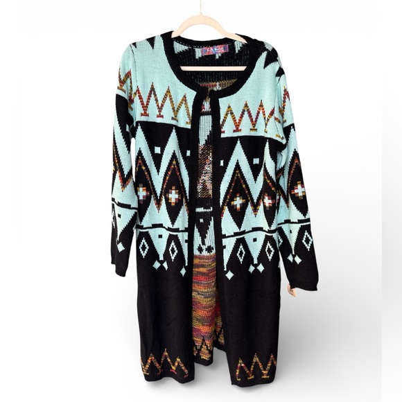 Selfie Couture Sweaters - Selfie Couture Aztec-Inspired Cardigan - Size M/L